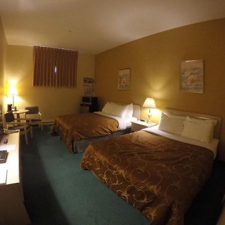 George Mountain View Hotel & Resto Merritt Bagian luar foto