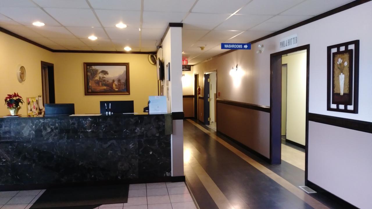 George Mountain View Hotel & Resto Merritt Bagian luar foto