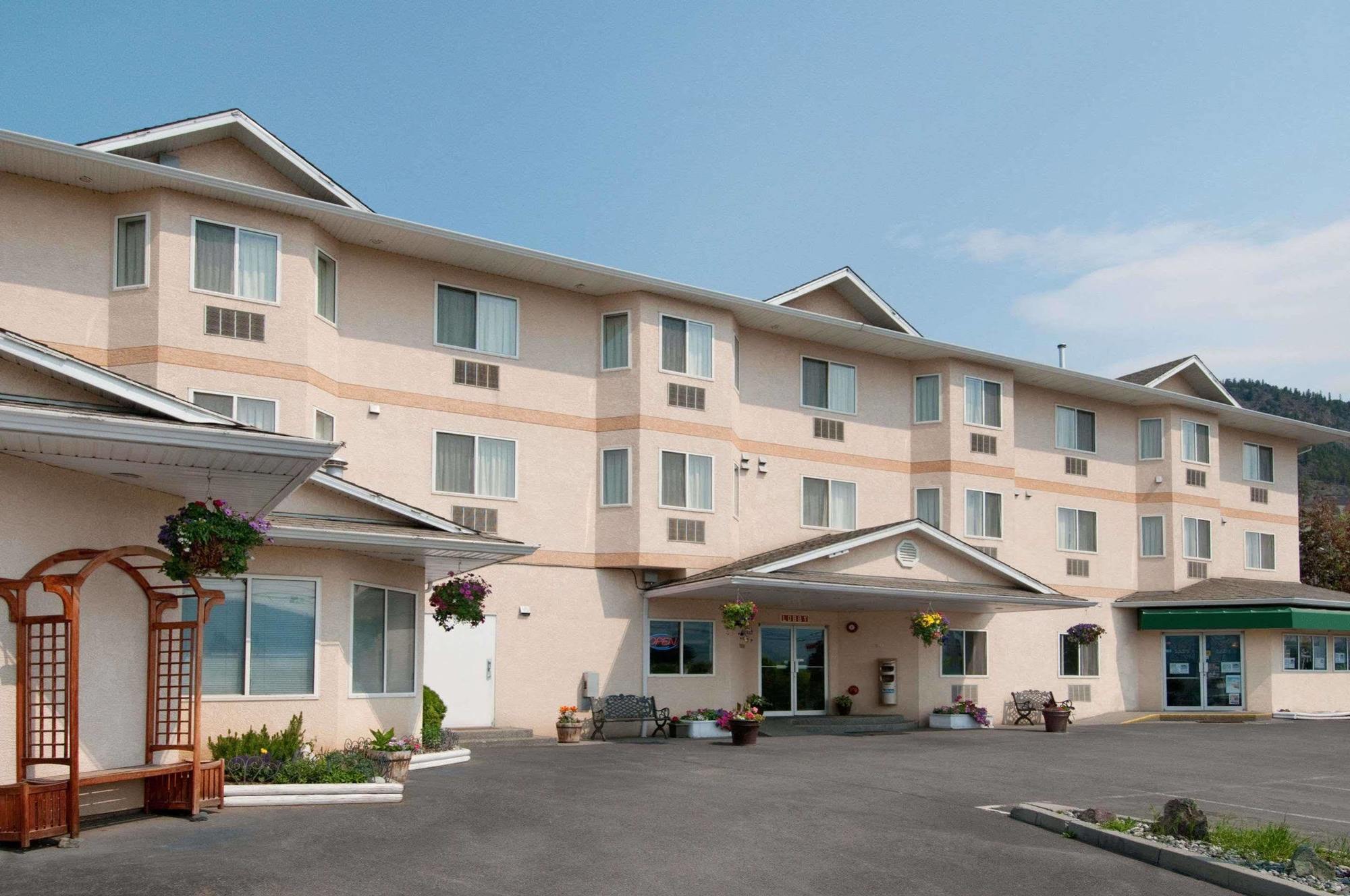 George Mountain View Hotel & Resto Merritt Bagian luar foto