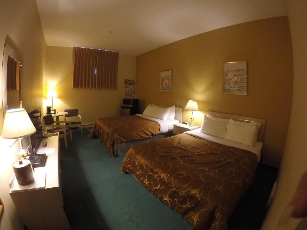 George Mountain View Hotel & Resto Merritt Bagian luar foto