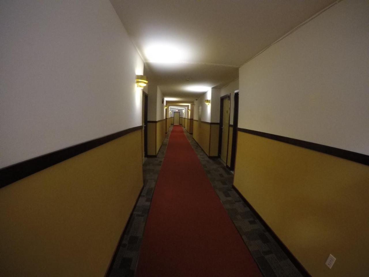 George Mountain View Hotel & Resto Merritt Bagian luar foto
