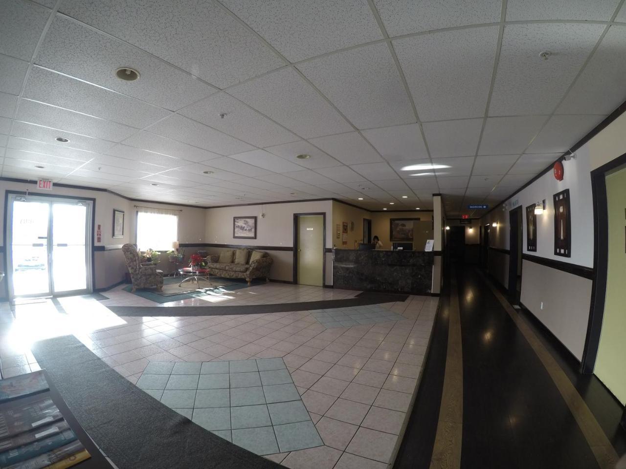 George Mountain View Hotel & Resto Merritt Bagian luar foto