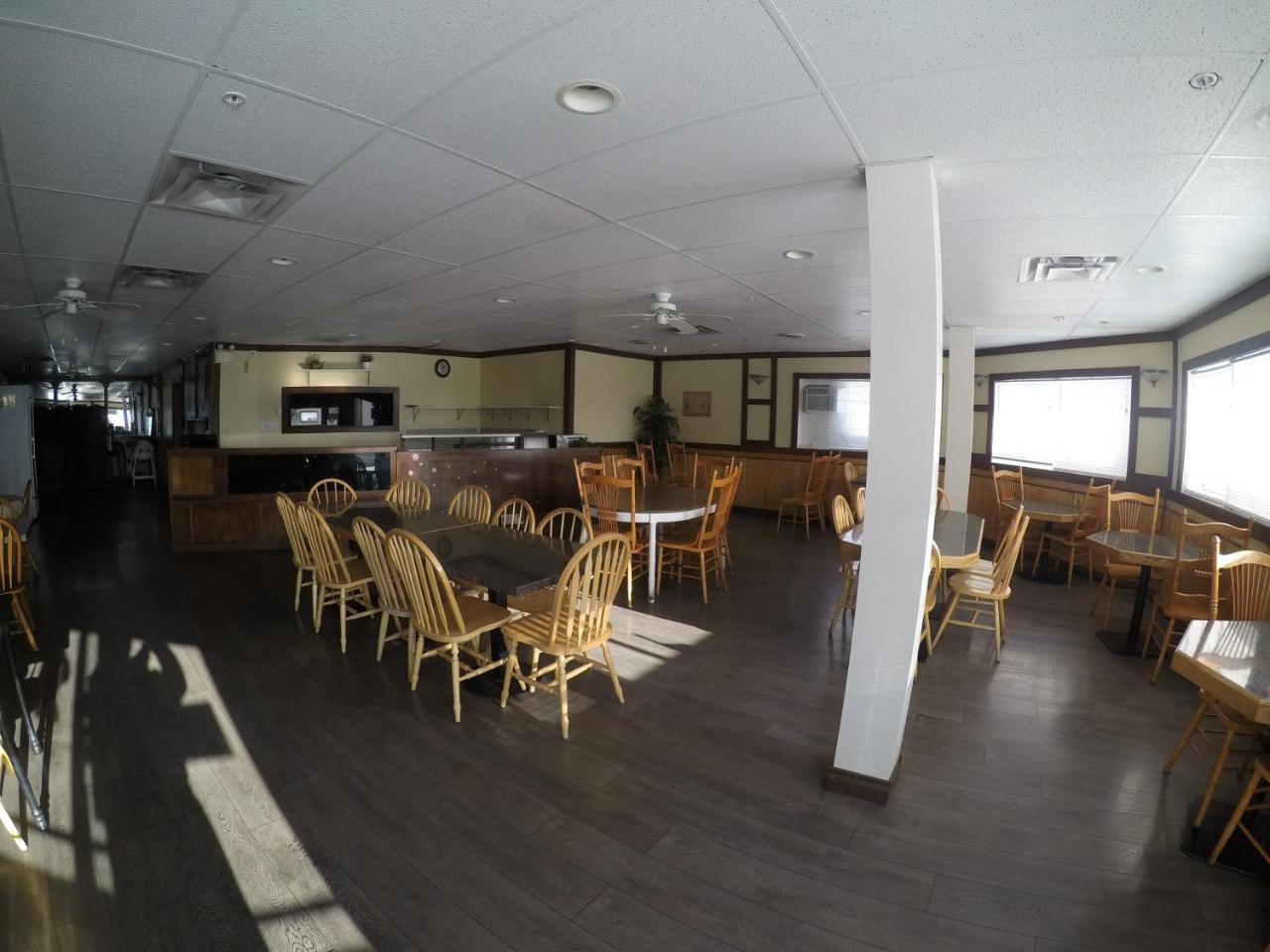 George Mountain View Hotel & Resto Merritt Bagian luar foto