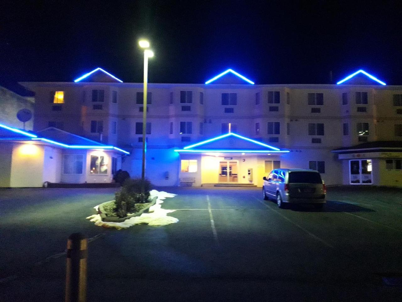 George Mountain View Hotel & Resto Merritt Bagian luar foto
